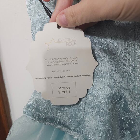 Netflix The School for Good and Evil Agatha Transformation Gown Evers Ball XL - Picture 12 of 16